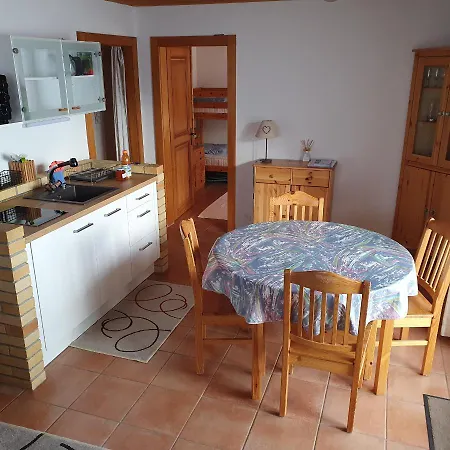 Appartement Les Rhodos 1 *